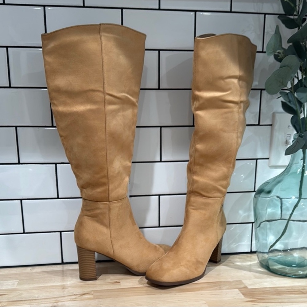 Tan Knee-High Women's Boots